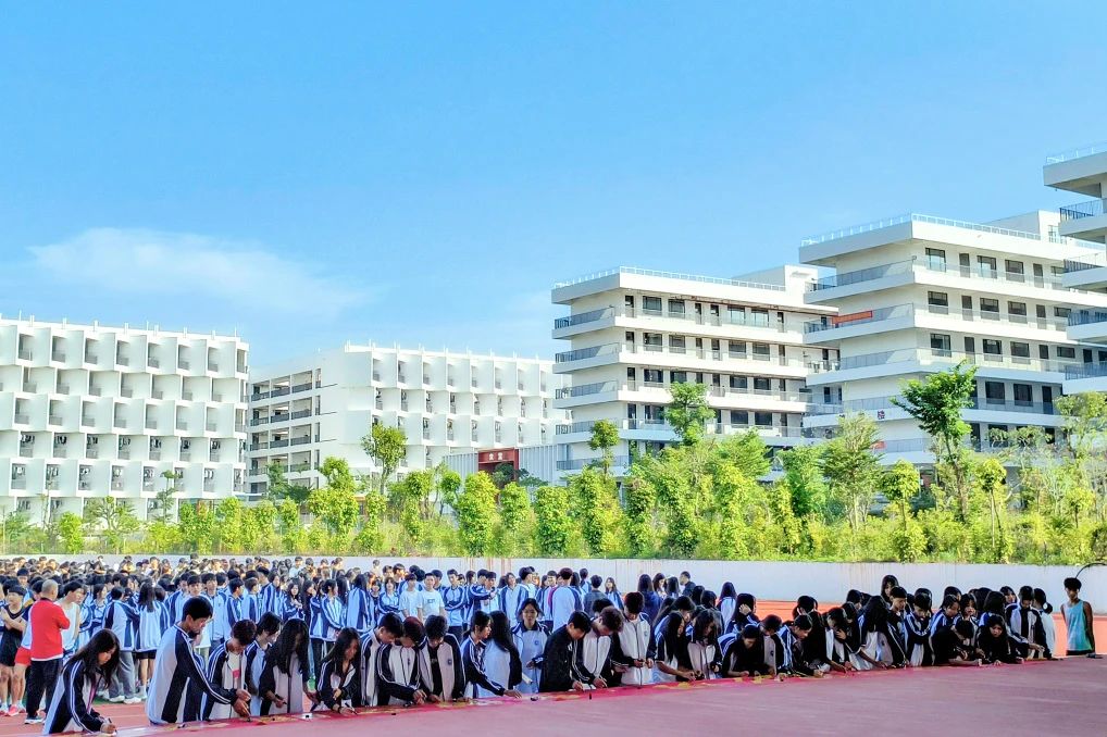春暖花开迎开学 巳巳如意启新程——​必威体育,必威(中国)2025年春季开学返校指南